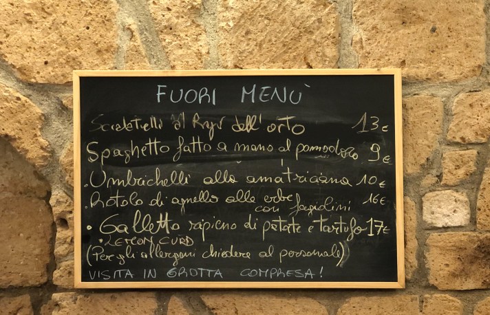 Casale Management - Food - Italia - Italy - Umbria - Orvieto - Il Labirinto di Adriano - Pranzo - Cena - Design - Interior - Interni - Fuori Menù