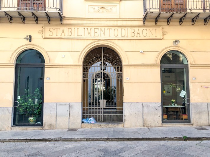 Cioccolateria Lorenzo - Stabilimento di bagni - Palermo - Italia - Italy - Casale Management - Travel - Food