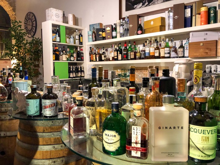 Osteria Ballarò - Angolo bar - Palermo - Italia - Italy - Casale Management - Travel - Food