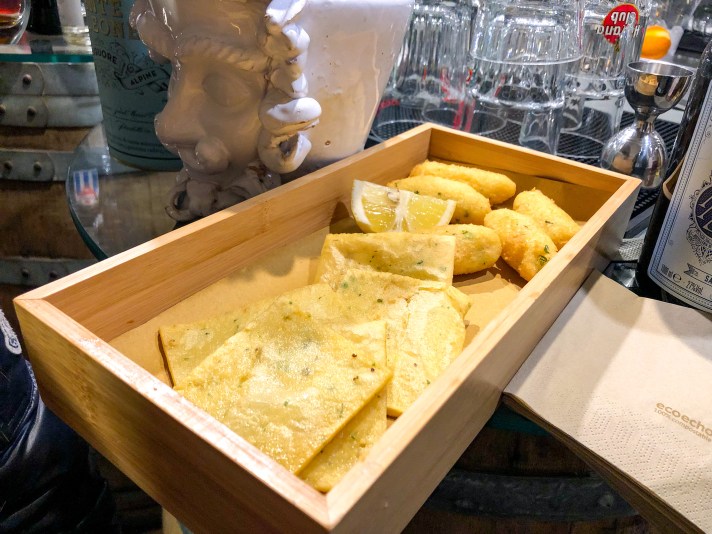 Osteria Ballarò - Crocchè - Panelle - Palermo - Italia - Italy - Casale Management - Travel - Food