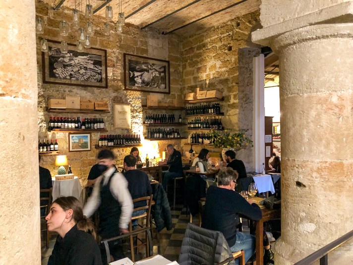 Osteria Ballarò (interni) - Palermo - Italia - Italy - Casale Management - Travel - Food