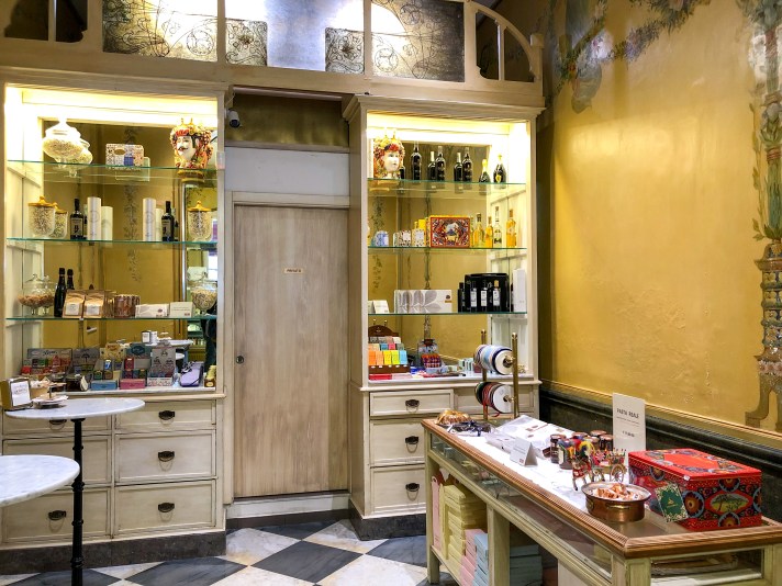 Pasticceria Costa (negozio) - Palermo - Italia - Italy - Casale Management - Travel - Food