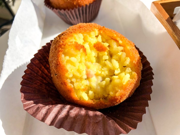 Sfrigola - Pistacchiosa - Pistacchio - Bacon - Bufala - Arancina - Arancine - Arancino - Arancini - Palermo - Italia - Italy - Casale Management - Travel - Food